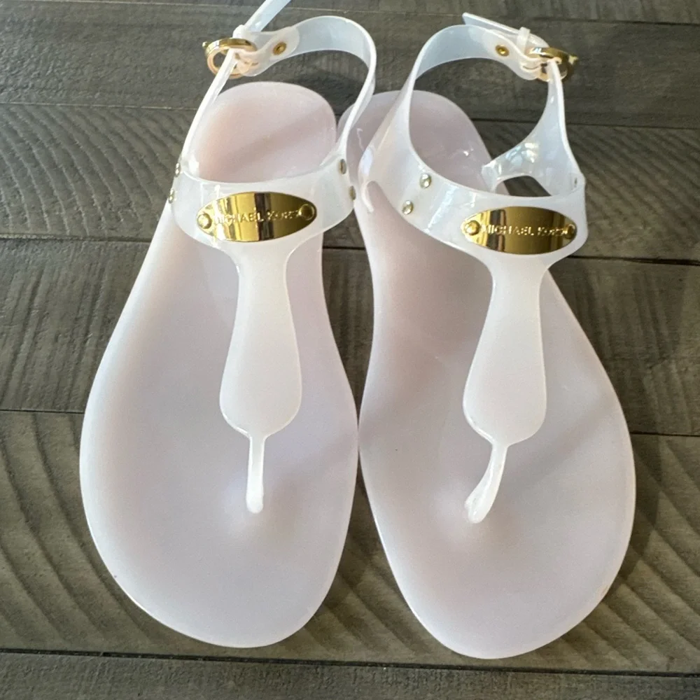 MICHAEL Michael Kors - MK Plate Jelly Thong Sandals Women's Size 7 (NWOT)